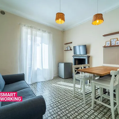 Lotus By Wonderful Italy *