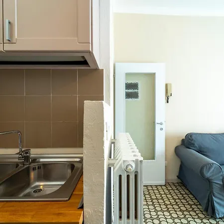 Lotus By Wonderful Italy *