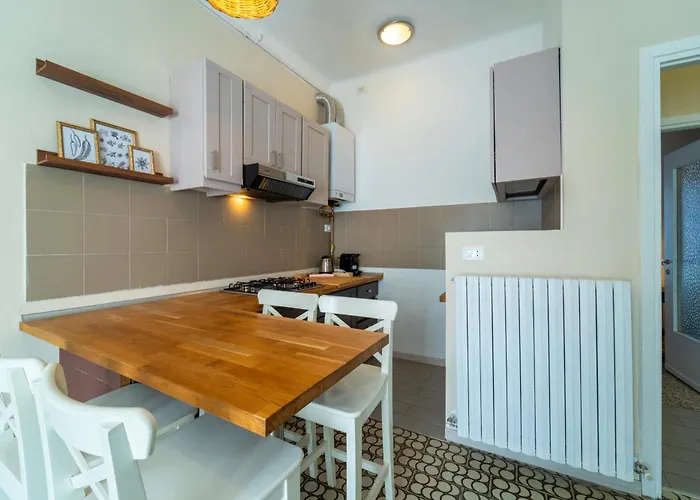 Lotus By Wonderful Italy * Bellagio