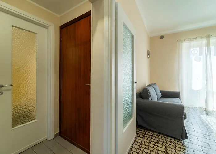 Lotus By Wonderful Italy *