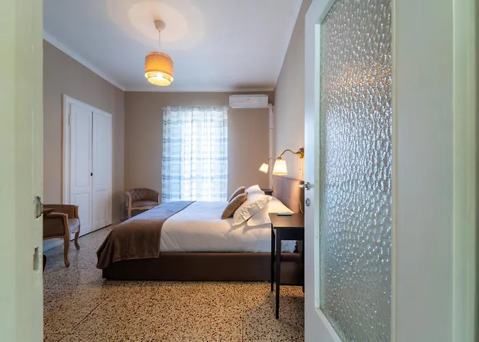 Lotus By Wonderful Italy * Bellagio