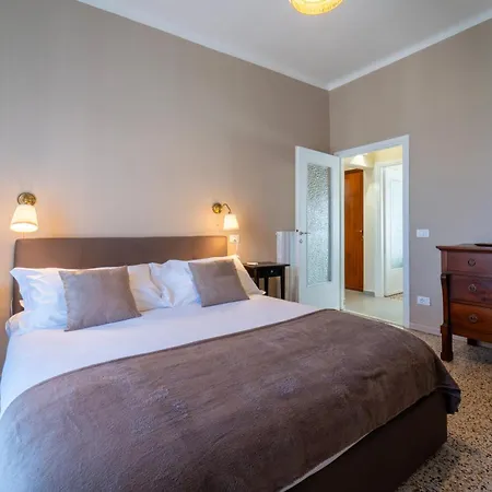 Lotus By Wonderful Italy