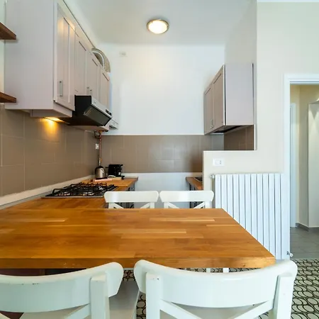 Lotus By Wonderful Italy Apartman