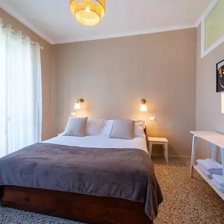 Lotus By Wonderful Italy *